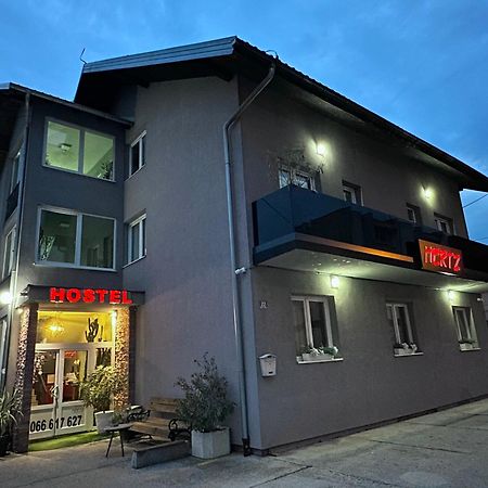 Hostel Herz Banja Luka Bagian luar foto