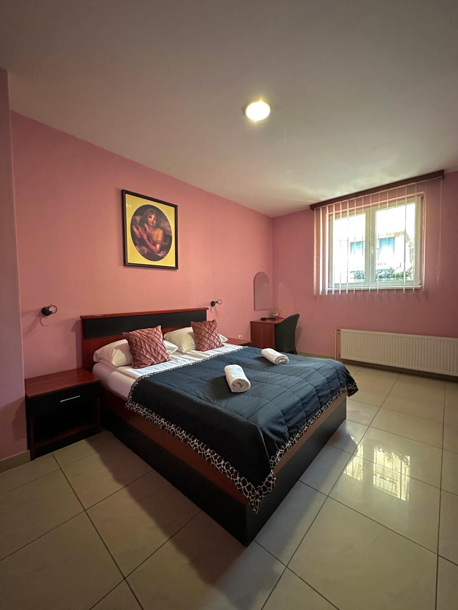 Hostel Herz Banja Luka Bagian luar foto