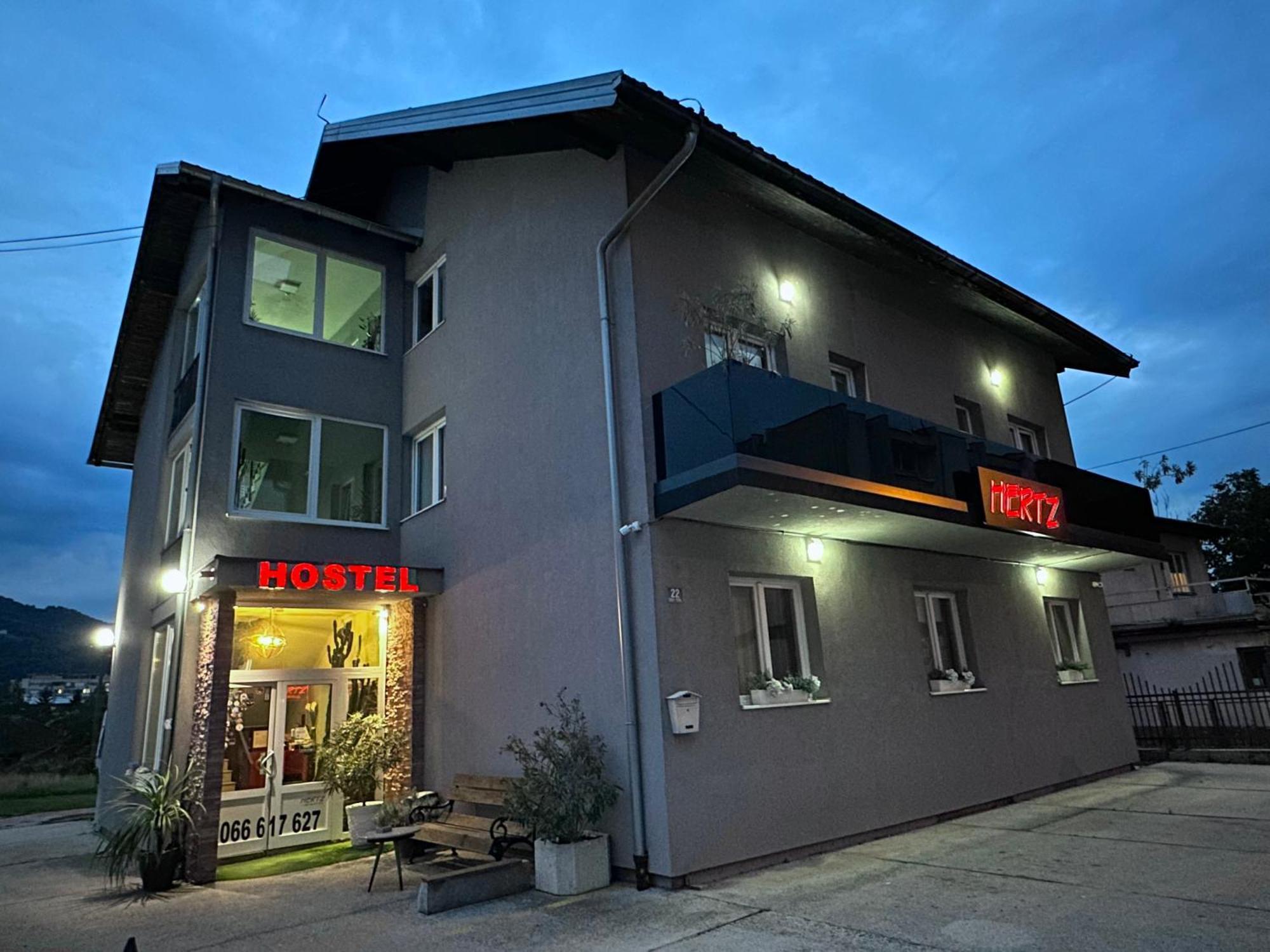 Hostel Herz Banja Luka Bagian luar foto