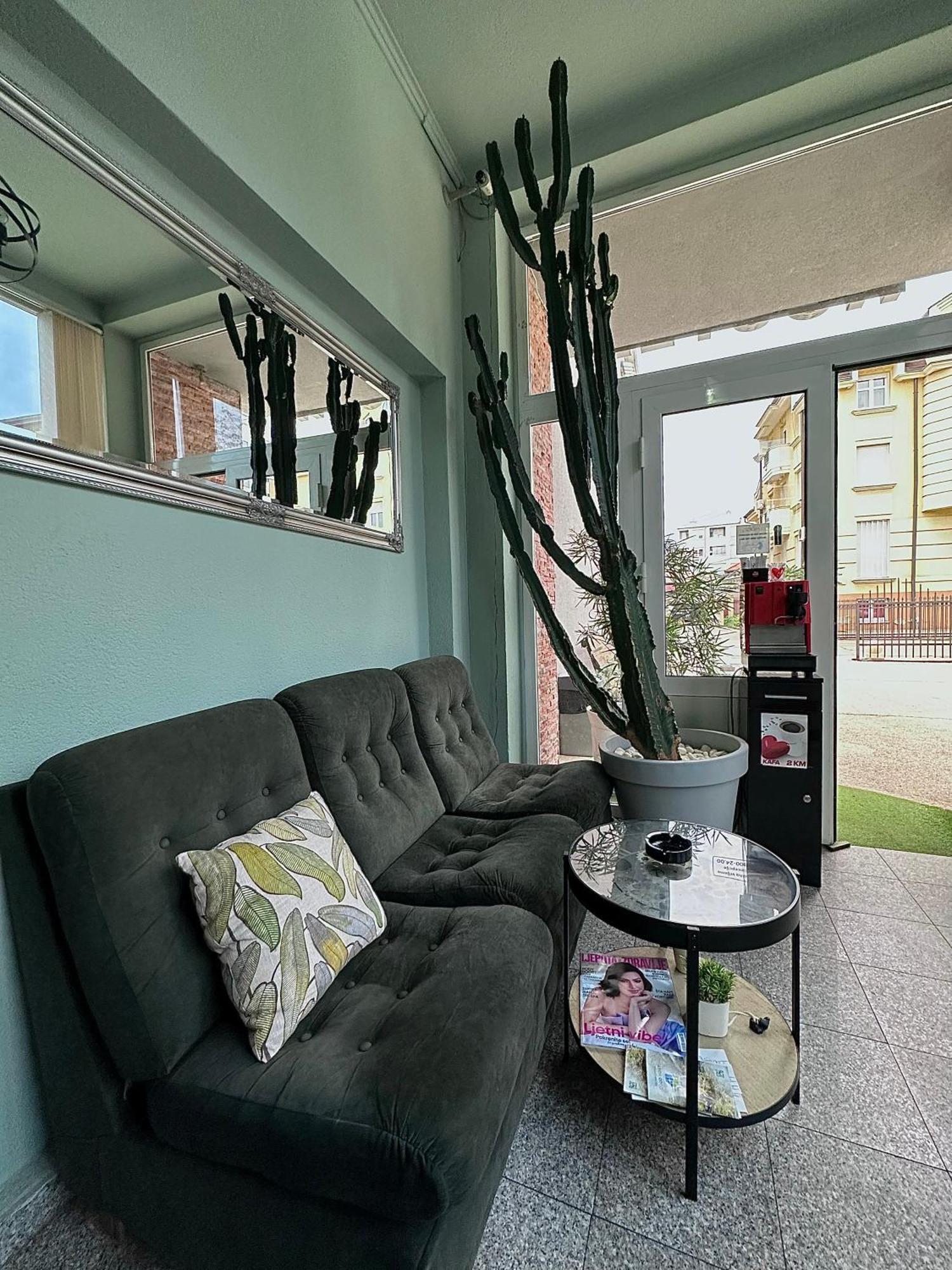 Hostel Herz Banja Luka Bagian luar foto