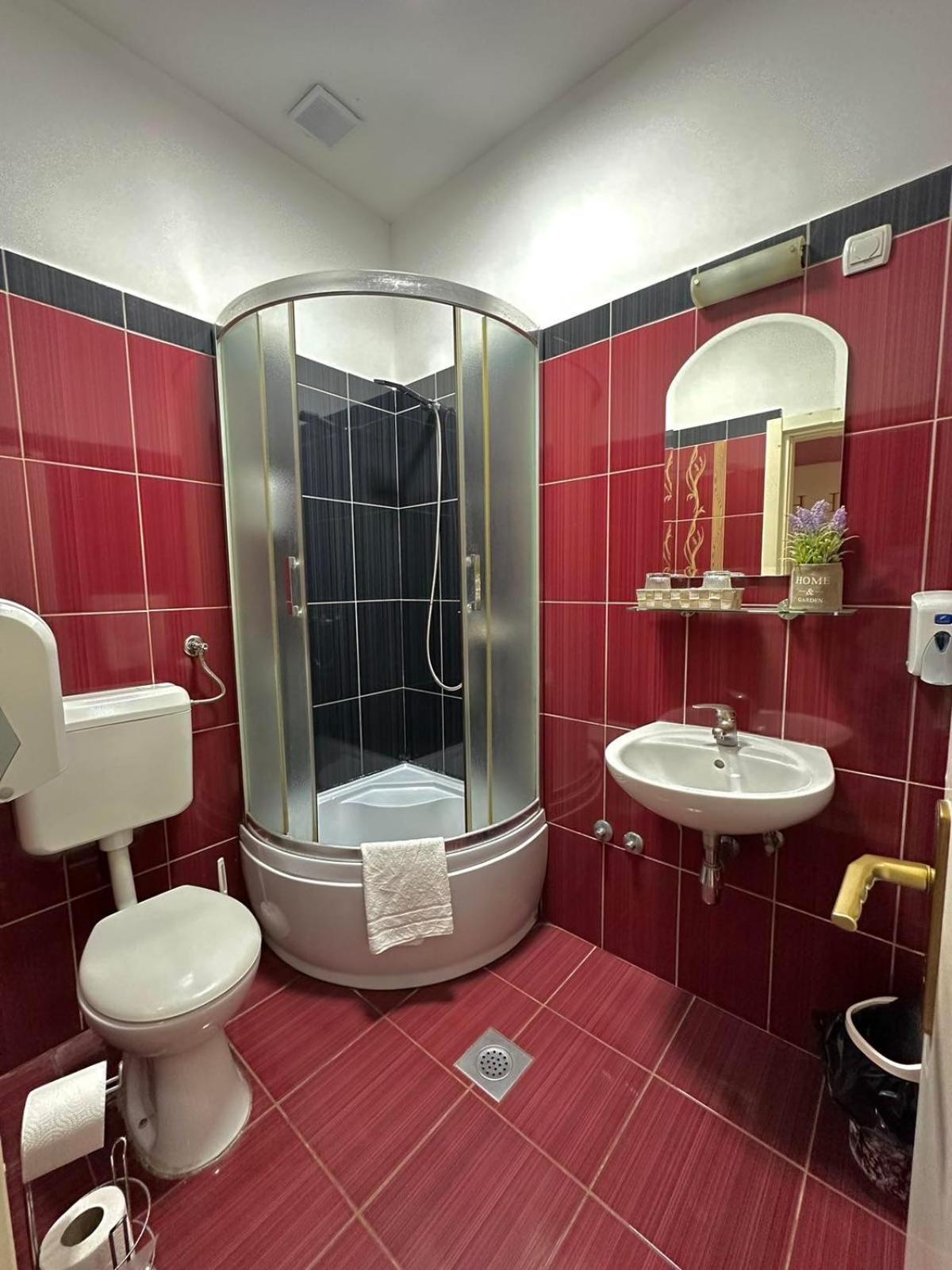 Hostel Herz Banja Luka Bagian luar foto