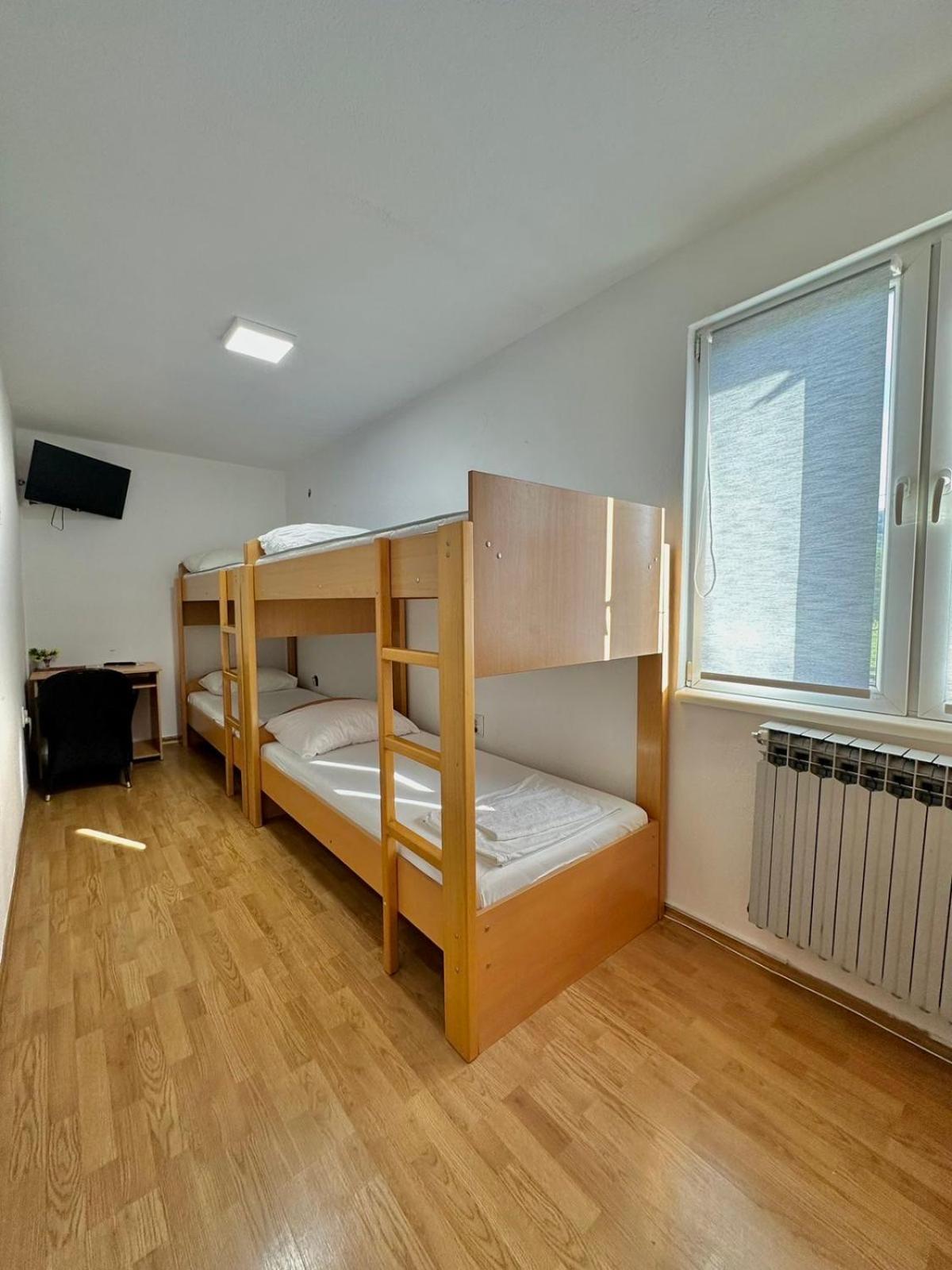 Hostel Herz Banja Luka Bagian luar foto