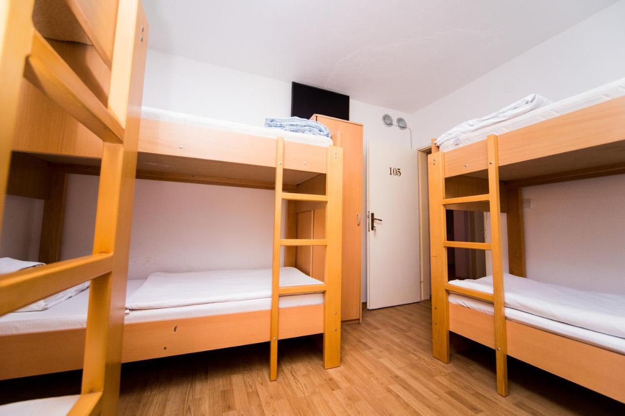 Hostel Herz Banja Luka Bagian luar foto