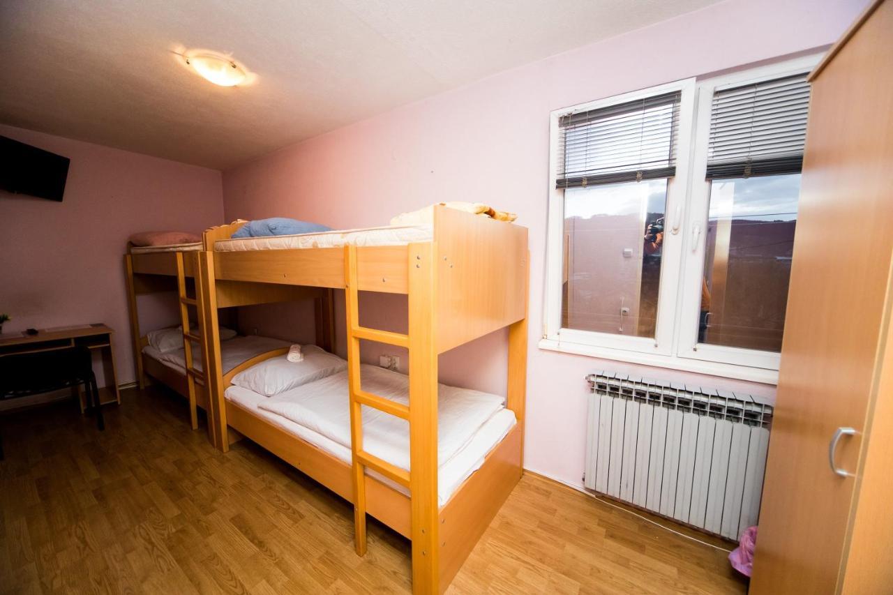 Hostel Herz Banja Luka Bagian luar foto