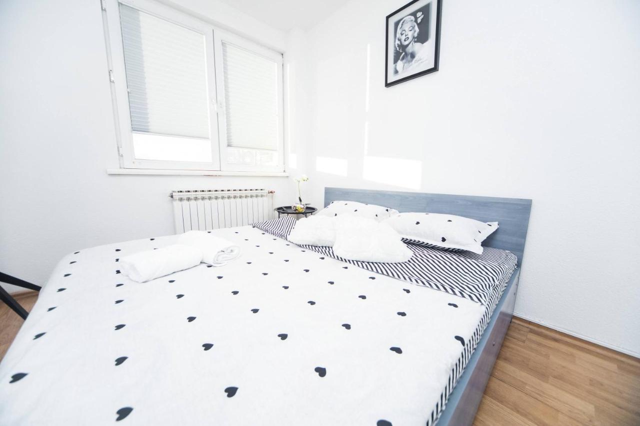 Hostel Herz Banja Luka Bagian luar foto